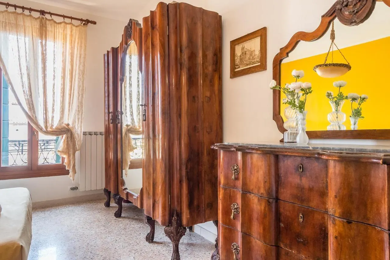 Colombina House Close To The Train Station Venice Italy