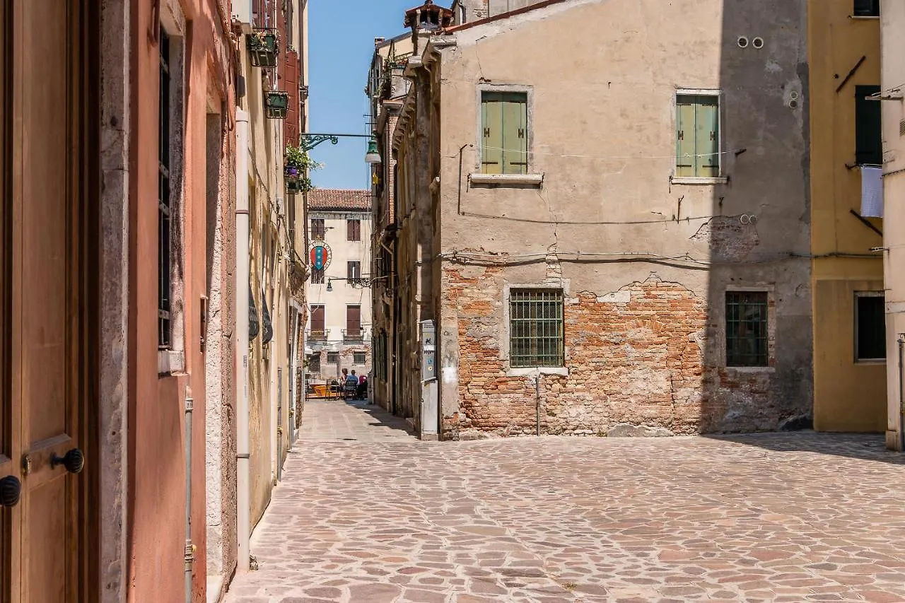 Apartment Colombina House Close To The Train Station Venice