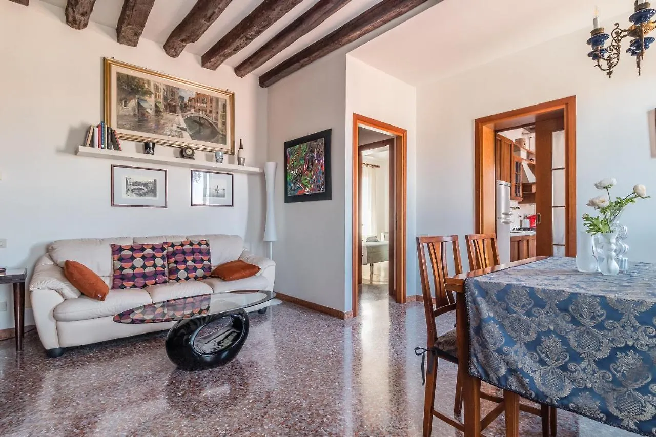 Colombina House Close To The Train Station Venice Italy