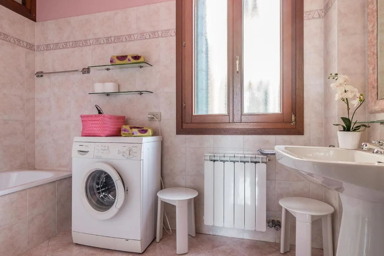 Colombina House Close To The Train Station Venice