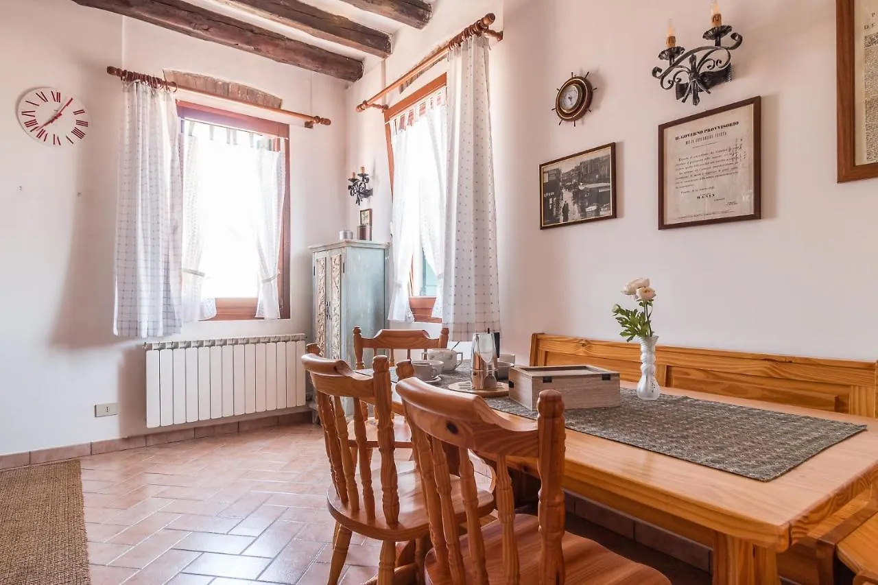 Apartment Colombina House Close To The Train Station Venice
